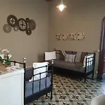 L'ortodellerose 4* Alba (Piedmont)