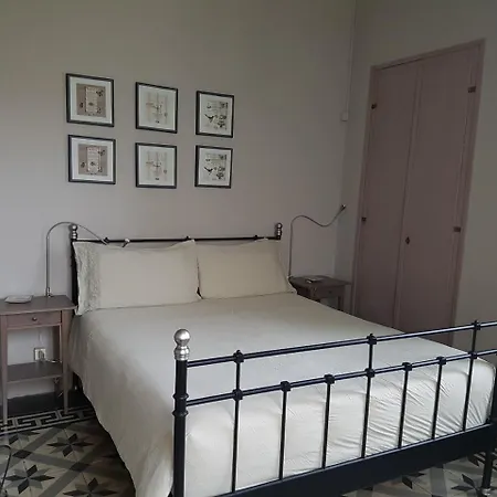 L'ortodellerose 4* Alba (Piedmont)