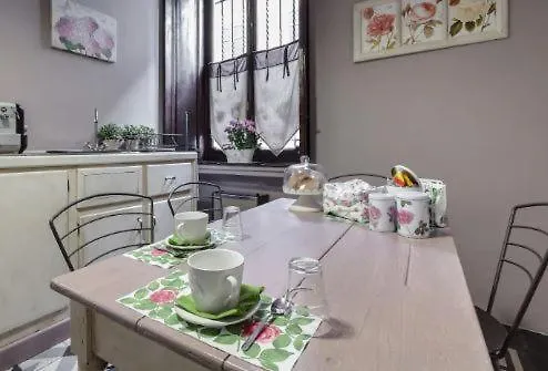 Affittacamere L'ortodellerose 4*